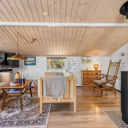 度假居 Into - 490m From The Sea By Interhome